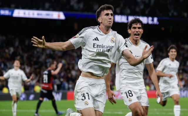 Real Madrid oneskorenie Barcelony oslava s neskorým víťazstvom nad Malarkou

