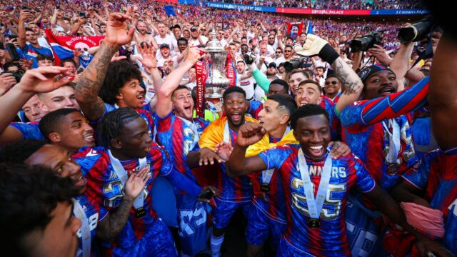 Rebecca Lowe: Nikdy sa nedostanem cez Final Triump Palace z Triump Palace z Crystal Palace

