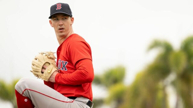 Red Soxov Walker Buehler zasiahne IL so zápalom ramena

