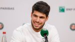 Ruud a Tsitsipas porazia pomoc Rolandovi Garrosovi Carlosovi Alcarazovi