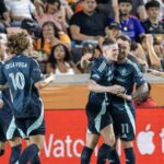 Seattle Sounders FC pokračovanie neporazených pruhov, Down Dynamo 3-1
