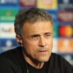 Šéf PSG, Luis Enrique, robí vtip „Ligii Farmers“ po porážke Arsenalu v Lige majstrov