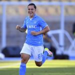 Serie A 2024-25: Napoli stojí pred Inter v titulnom závode s 1-0 víťazstvom nad Lecce