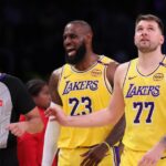 Sezóna Lakers končí ponížením ... a nádej