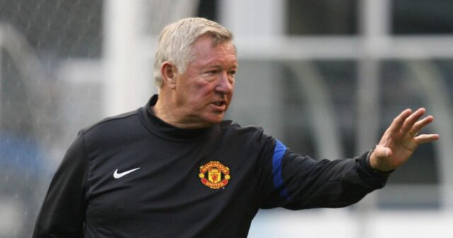 Sir Alex Ferguson Team Talk pour la finale de la Ligue Europa alors que les stars de l'homme UTD obtiennent les conseils de la légende
