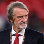 Sir Jim Ratcliffe 'Man Utd Personnel' nasledoval finále Európskej ligy po škrtoch v divokej práci