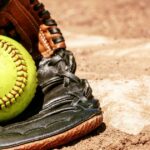Softball na strednej škole: Playoff páry mestskej sekcie
