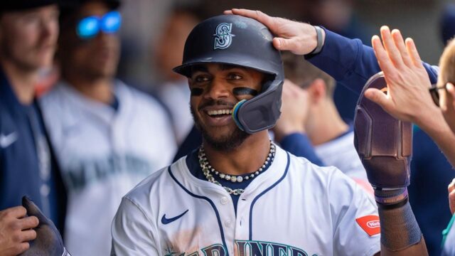 Správy MLB: Julio Rodriguez z Mariners Robs Thuis Run so senzačným zachytením


