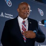 Správy NFL: Sieň slávy Warren Moon ponúka rady Shoodeur Sanders z Browns