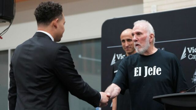 Spurs 'Gregg Popovich -'it's Time' na zmenu Mitcha Johnsona

