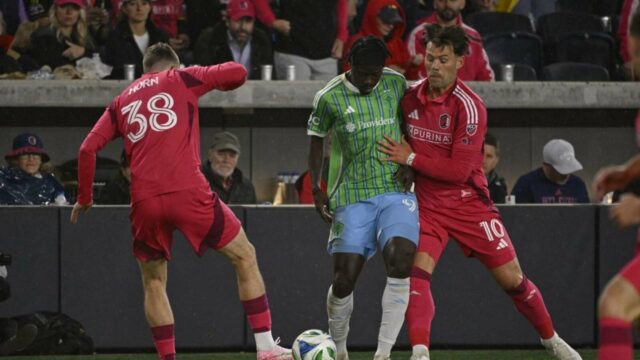 St. Louis City na návšteve steak v Seattli

