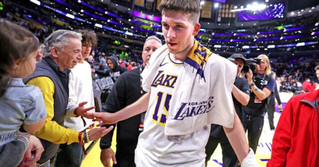 Stĺpec: bolestivá pravda: Lakers musí obchodovať Austin Reeves

