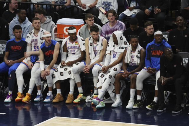 Thunder Timberwolves play -off hra 3
