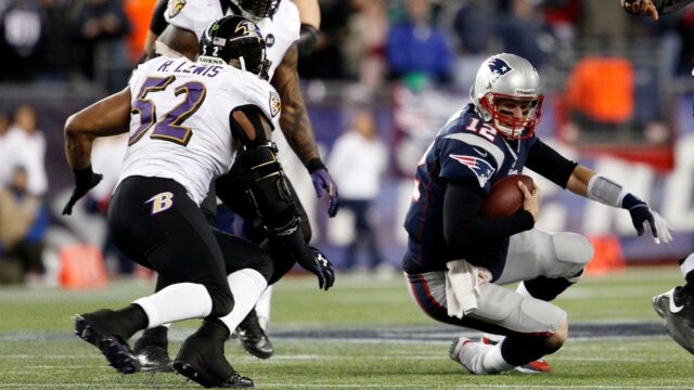 Tom Brady nazýva hrsť hráčov


