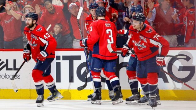 Tom Wilson si zaslúži vysokú chválu od spoluhráčov Caps po zápase 2 zápasu 2


