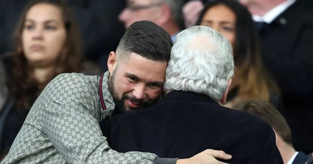 Tony Bellew odhaľuje osobný „zármutok“ Evertonov presun z Goodison Park

