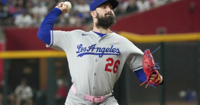 Tony Gonsolin, Freddie Freeman pomáha Dodgersovi dokončiť úspešný výlet

