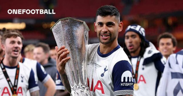 Icon: The Football Faithful