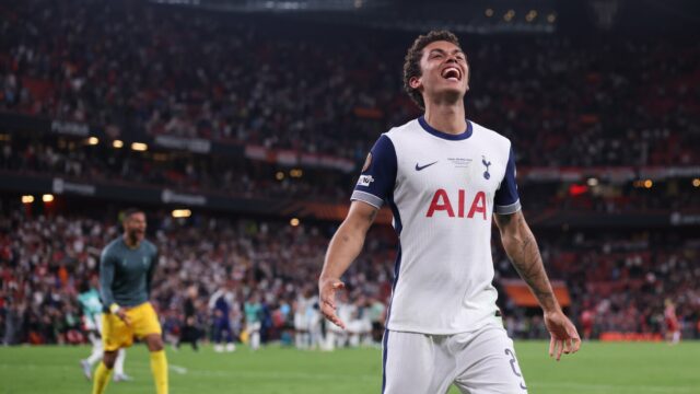 Tottenham Hotspur vs Manchester United Player Ratings - kto zomrel vo finále Európskej ligy?

