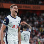 Tottenham Star otvára svoju hrdinskú bránkovú líniu proti Manchester United