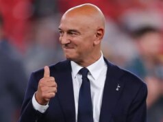 Harry Kane poskytuje rozhodnutie Daniela Levyho po odchode zo šoku Tottenham Tottenham povedal, čo by sa v budúcej sezóne mali v klube zlepšiť v klube Daniel Levy a „Senior Figures“ v klube