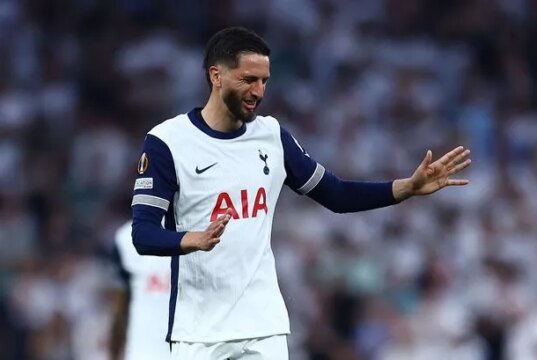 Tottenhamova hviezda Rodrigo Bentancur urobila obrovskú ranu, zatiaľ čo pozastavenie so štyrmi zápasmi sa držalo

