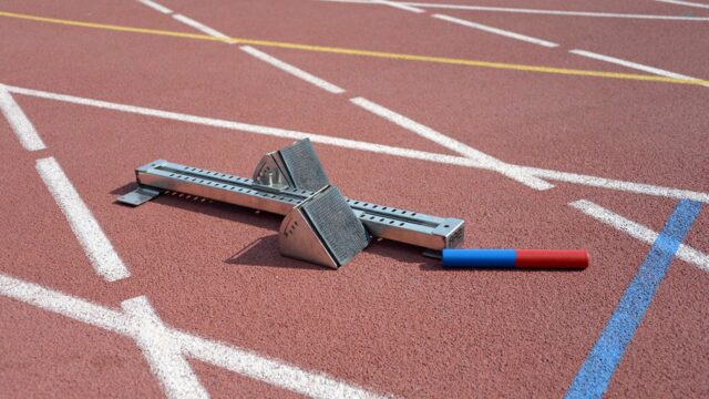 Transatlet kontroverz: Biologickí muži Beats Girl na Pensylvánii Track Meet

