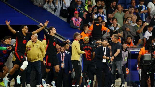 Tréner Hansi Flick Hails 'Incredible' Barcelona po klinike titulu Laliga Titul

