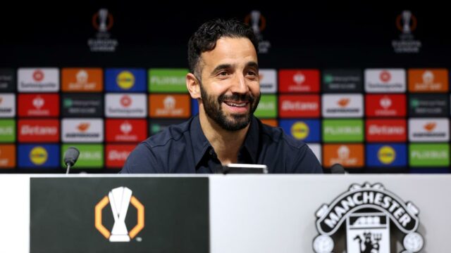 Tréner Manchester United Amorass bol v rozpakoch, ale „ďaleko od opustenia“ problémového klubu

