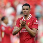 Trent Alexander-Armold 'Mortified' Liverpool Boos Michael Owen ponúka podporu