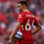 Trent Alexander-Arnold povzbudil fanúšikov Liverpoolu, zatiaľ čo kreslil Arsenal