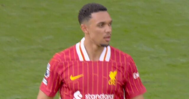 Trent Alexander-Arnolds Boed v Anfielde, keď fanúšikovia Liverpoolu zapínajú miestneho hrdinu | Futbalový šport

