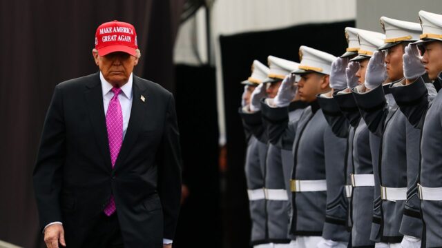 Trump potvrdzuje zákaz transgender atlétov v ženských športoch v West Point

