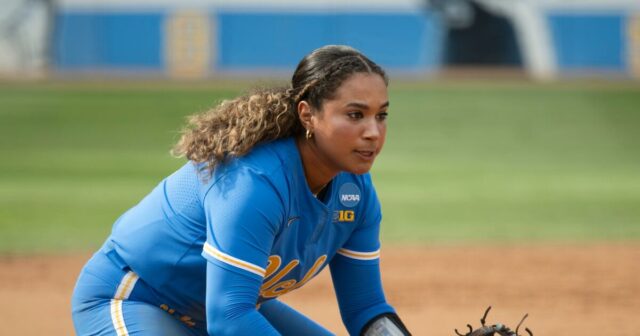 UCLA porazí Južnú Karolína, dosahuje Work College World Series

