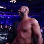 UFC -Champion Jon Jones žije najlepší život, keď Tom Aspinall rastie netrpezlivý