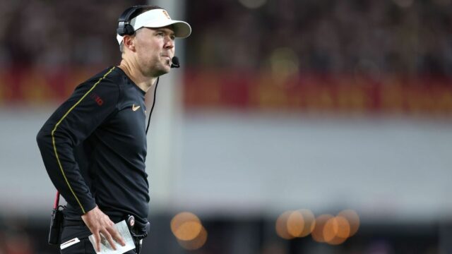 USC Trolls Oregon, Day Lanning s „Cannonball“ varovaním

