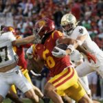 USC trvá na každoročnom obnovení futbalovej série Notre Dame College Football Series
