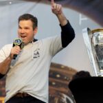 Uprostred historicky zlý štart sa rozširuje trénera Galaxy Greg Vanney