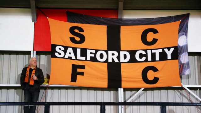 Uskutočnenie Salford City: Bývalý Manchester United zostal, Neville vedie nové konzorcium; Kto sú vlastníci, zainteresované strany?

