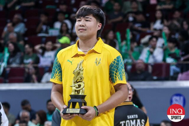 Tamaraws Pharaws Peak Peak získa cenu Rookie of the Year za mužský basketbalový turnaj sezóny UAAP 87