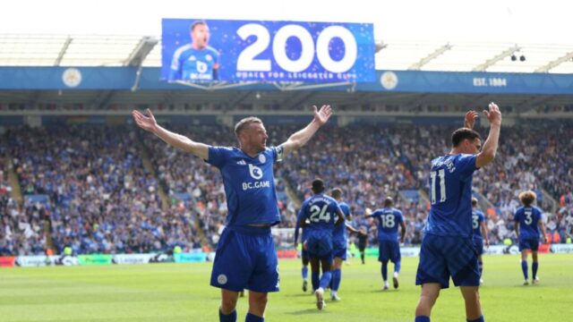Veselá odpoveď Jamie Vardyho s ôsmimi slovami, keď sa ho pýtali na Leicesterovu kariéru


