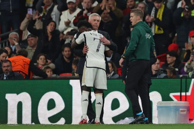 Vinícius Jr, Jude Bellingham a Toni Kroos povzbudzujú správy šéfovi Real Madrid na začiatku Ancelottiho


