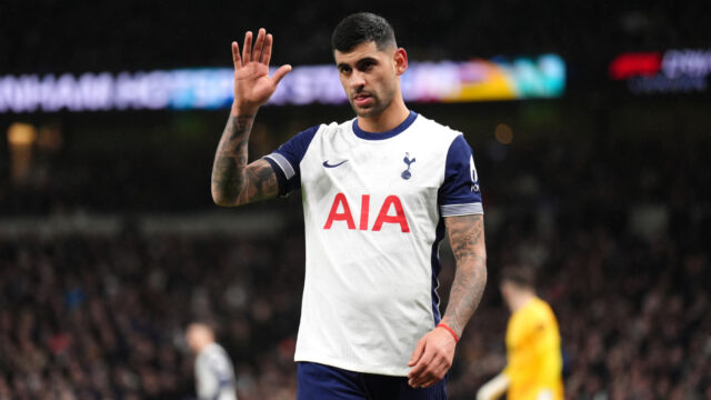 Víťaz svetového pohára -Star žiada Tottenham Ace, aby sa k nemu pripojil v La Liga


