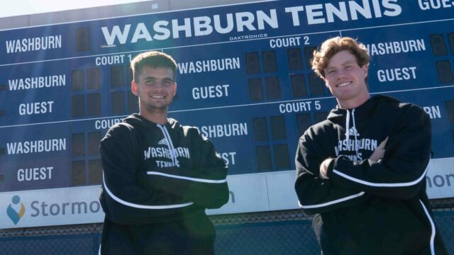 Washburn Tennis získava národný bežec v najlepšom období programov

