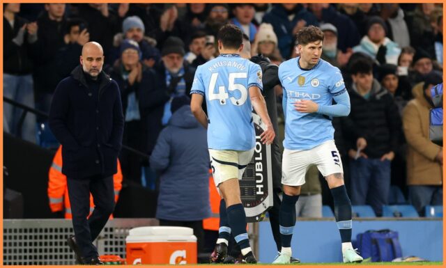 John Stones v akcii pre Manchester City proti Arsenalu