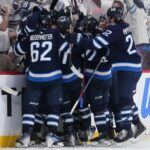 Winnipeg Jets Dodge narušené, Oarstatest St. Louis Blues v hre 7
