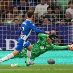 Wojciech Szczesny sa rozhoduje o budúcnosti v Barcelone