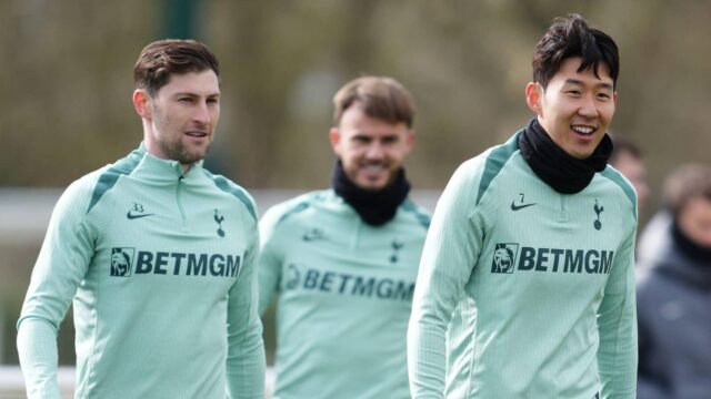 Wrexham "Open Conversations" na presun "ambicióznej" 358 Game Tottenham Man

