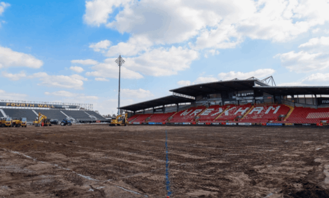 Nové ihrisko spoločnosti Wrexham je nastavené tak, aby stálo približne 1 milión GBP