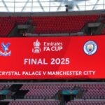 Záverečné tímové správy FA Cupu boli hlásené ako Crystal Palace a Man City potvrdzujú konfigurácie
